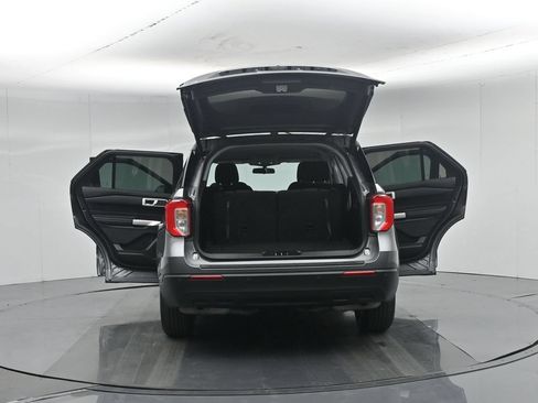 Certified 2021 Ford Explorer XLT RWD image 39
