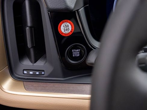 New 2026 Porsche Cayenne AWD/4WD image 26