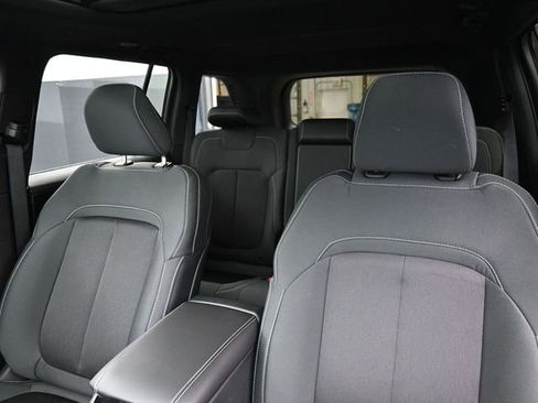 New 2026 Jeep Grand Cherokee Laredo AWD/4WD image 12