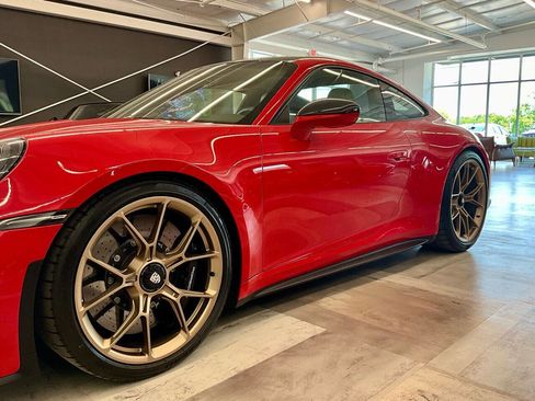 Used 2022 Porsche 911 GT3 image 10