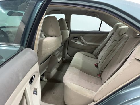 Used 2011 Toyota Camry LE w/ LE Extra-Value Pkg FWD image 13