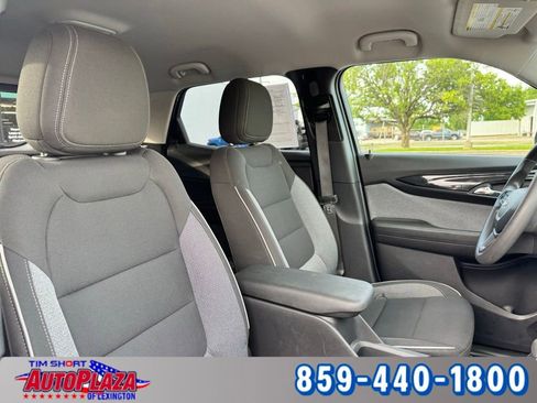 Used 2025 Chevrolet TrailBlazer LT AWD/4WD image 47