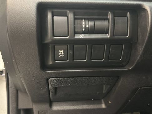 Used 2019 Subaru Impreza 2.0i Sport AWD/4WD image 32