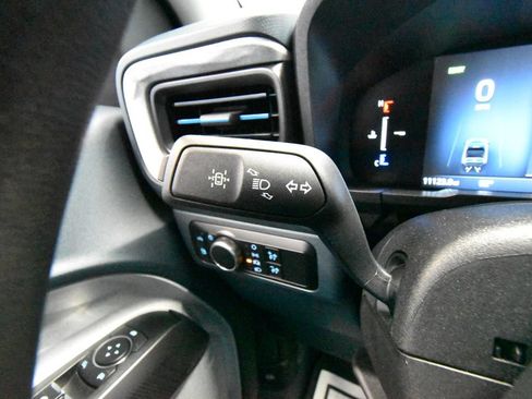 Used 2025 Ford Maverick XLT FWD image 11