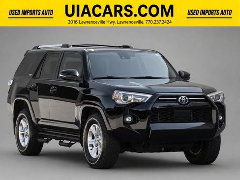 Used 2023 Toyota 4Runner SR5 Premium w/ Moonroof Package RWD image 4