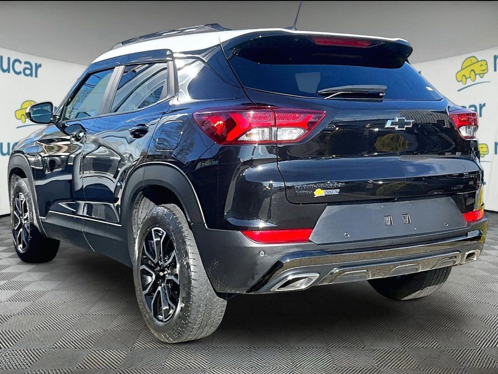 Used 2022 Chevrolet TrailBlazer ACTIV w/ Technology Package AWD/4WD image 4