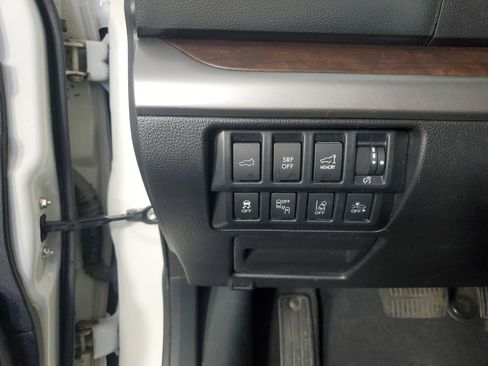 Used 2017 Subaru Outback 2.5i Limited image 27