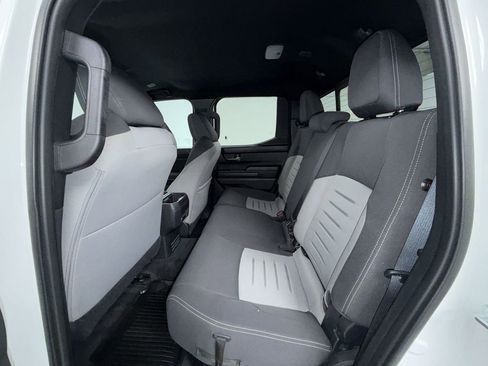 Used 2024 Toyota Tacoma TRD Off-Road image 4