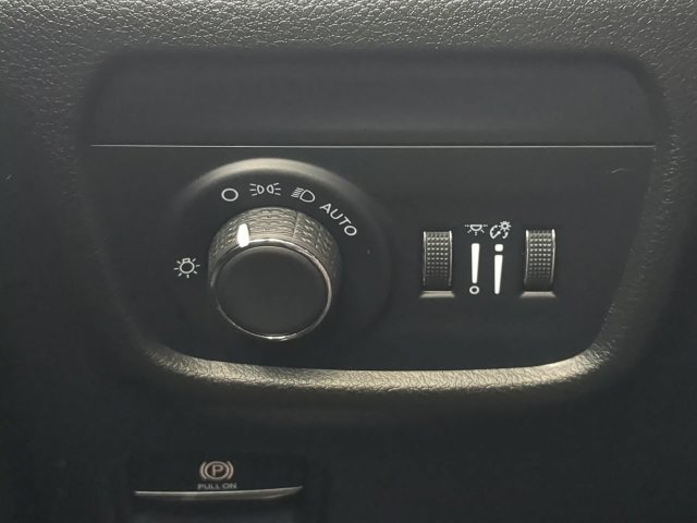 Certified 2024 Jeep Grand Cherokee Altitude AWD/4WD image 29