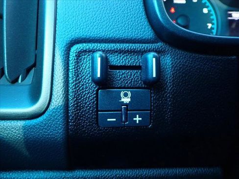 Used 2022 Chevrolet Colorado LT w/ LT Convenience Package image 21