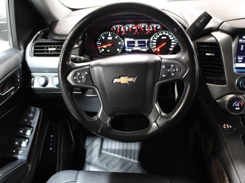 Used 2018 Chevrolet Suburban LT image 35