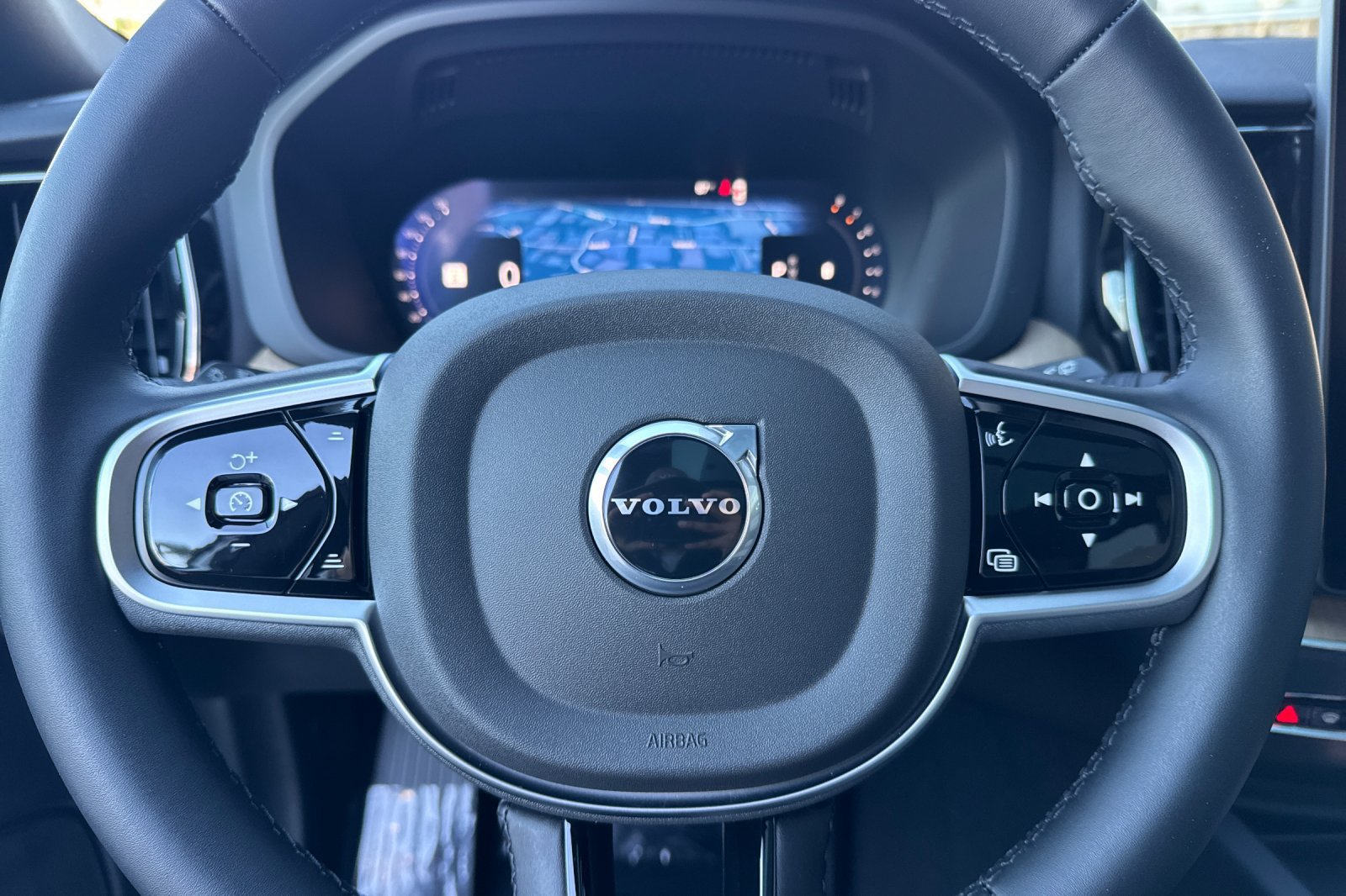 Used 2026 Volvo XC60 B5 Plus w/ Protection Package Premier AWD/4WD image 26