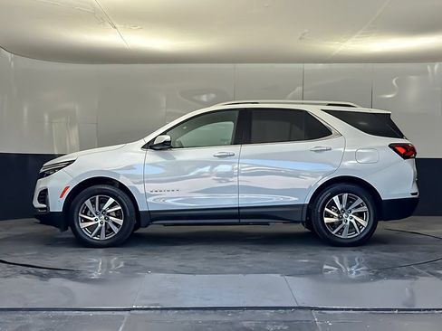 Used 2023 Chevrolet Equinox Premier AWD/4WD image 6