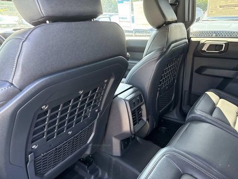 New 2025 Ford Bronco Badlands image 17