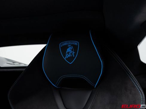 Used 2023 Lamborghini Huracan Tecnica image 39
