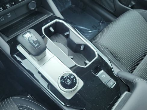 New 2026 Mitsubishi Outlander ES FWD image 32