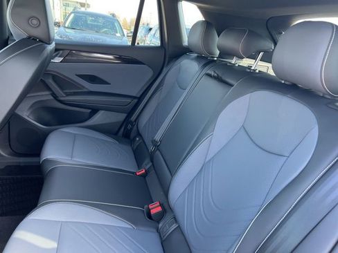 New 2026 Volkswagen Tiguan SE R-Line image 8