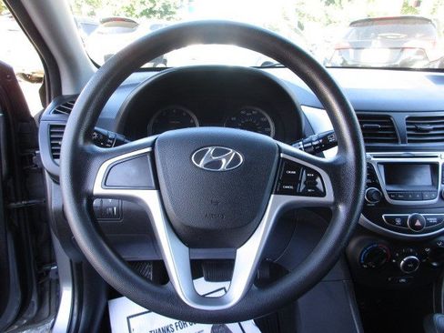Used 2014 Hyundai Accent GS FWD image 18