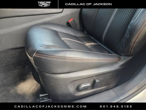 Used 2025 Nissan Altima 2.5 SR FWD image 8