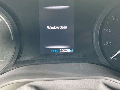 Used 2024 Toyota Sienna XSE FWD image 12