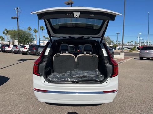 New 2026 Volvo XC90 B5 Plus w/ Protection Package AWD/4WD image 25