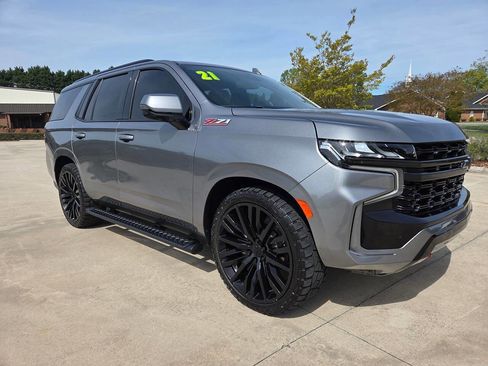 Used 2021 Chevrolet Tahoe Z71 w/ Z71 Off-Road Package image 2