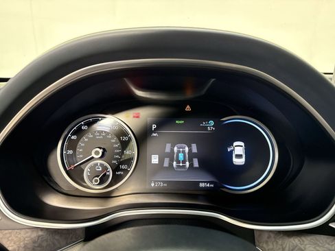 Used 2024 Genesis G80 image 16