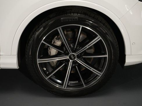 Used 2023 Audi Q7 3.0T Prestige AWD/4WD image 23