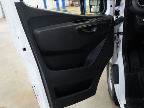 Used 2025 Mercedes-Benz Sprinter 2500 image 15