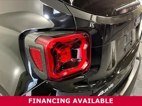 Used 2019 Jeep Renegade Limited w/ LED Lighting Group AWD/4WD image 22