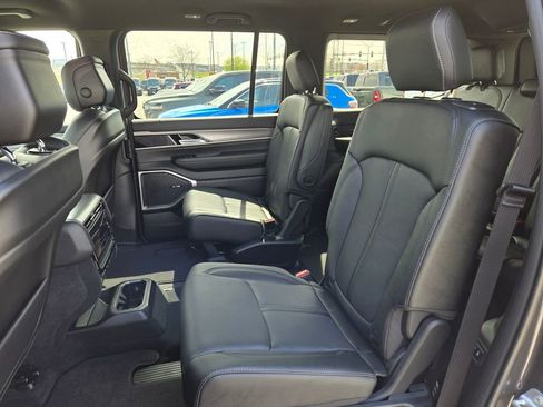 New 2026 Jeep Grand Wagoneer Limited AWD/4WD image 27