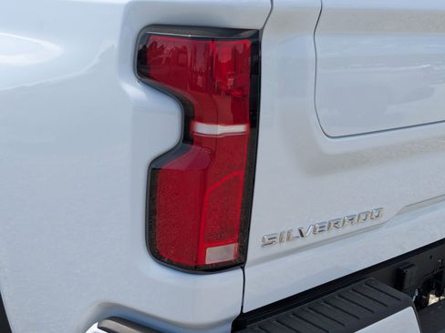 New 2026 Chevrolet Silverado 2500 High Country w/ High Country Premium Package AWD/4WD image 13