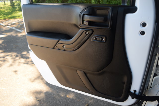 Used 2013 Jeep Wrangler Unlimited Sport AWD/4WD image 16