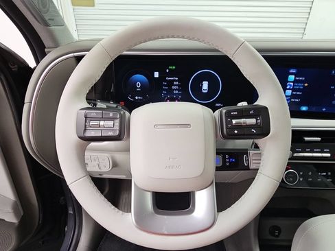 Used 2026 Hyundai Palisade Limited FWD image 23