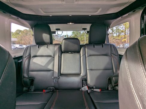 Used 2021 Jeep Wrangler Unlimited Rubicon image 10