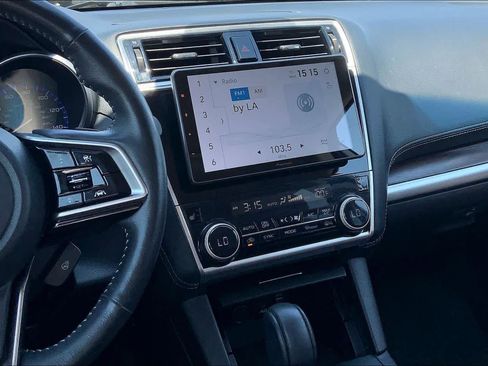 Used 2018 Subaru Outback 2.5i Touring w/ Popular Package #3 AWD/4WD image 7