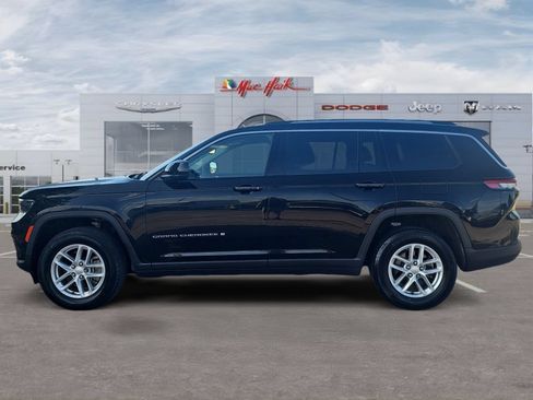 Used 2023 Jeep Grand Cherokee L Laredo AWD/4WD image 2