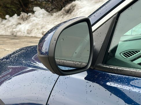 Used 2020 Buick Encore GX Essence w/ Experience Buick Package image 11