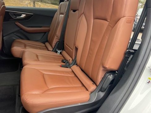 Used 2023 Audi Q7 2.0T Premium w/ Convenience Package image 31