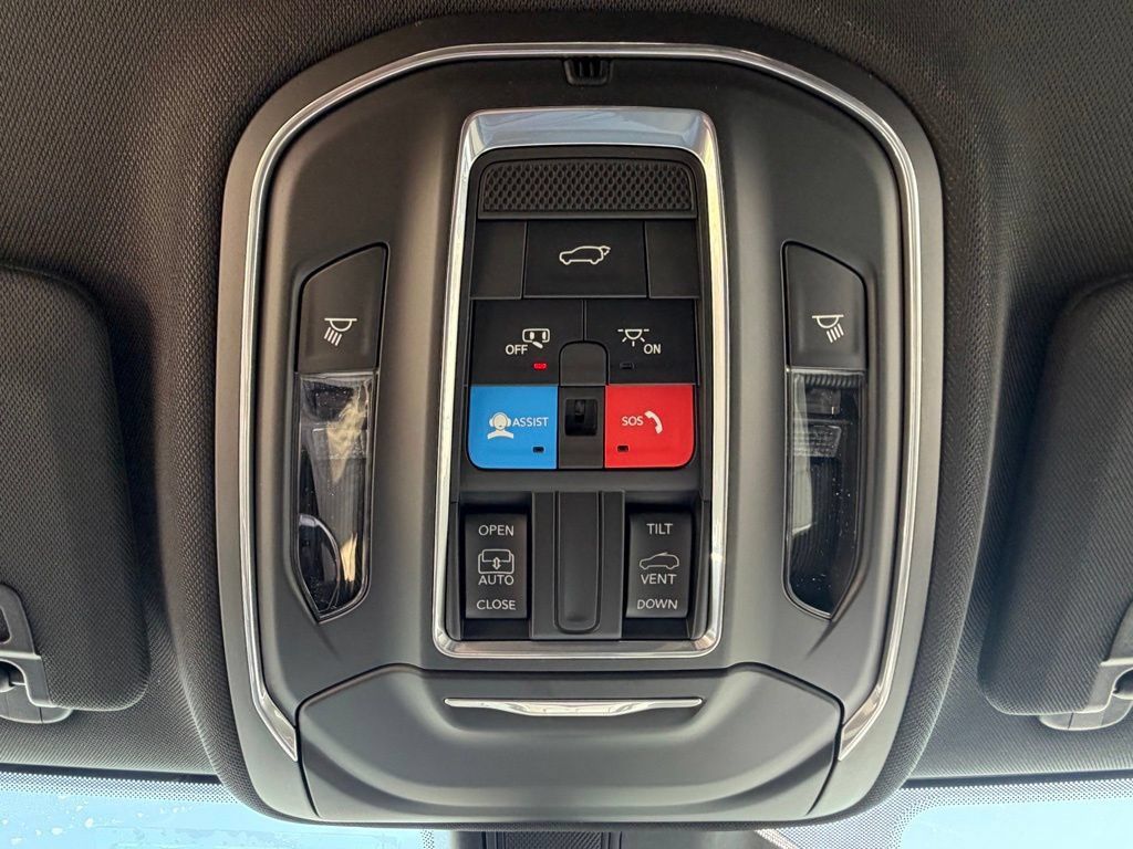 New 2026 Jeep Grand Cherokee Altitude AWD/4WD image 24