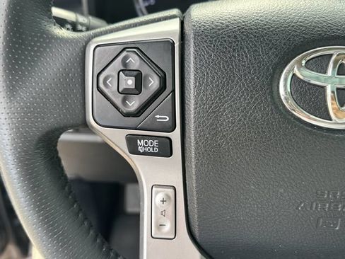Used 2019 Toyota 4Runner SR5 Premium RWD image 12
