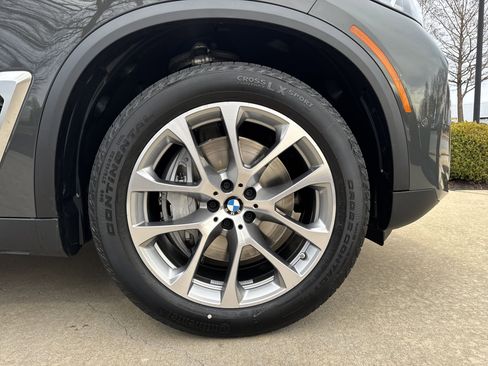New 2026 BMW X5 xDrive50e AWD/4WD image 30