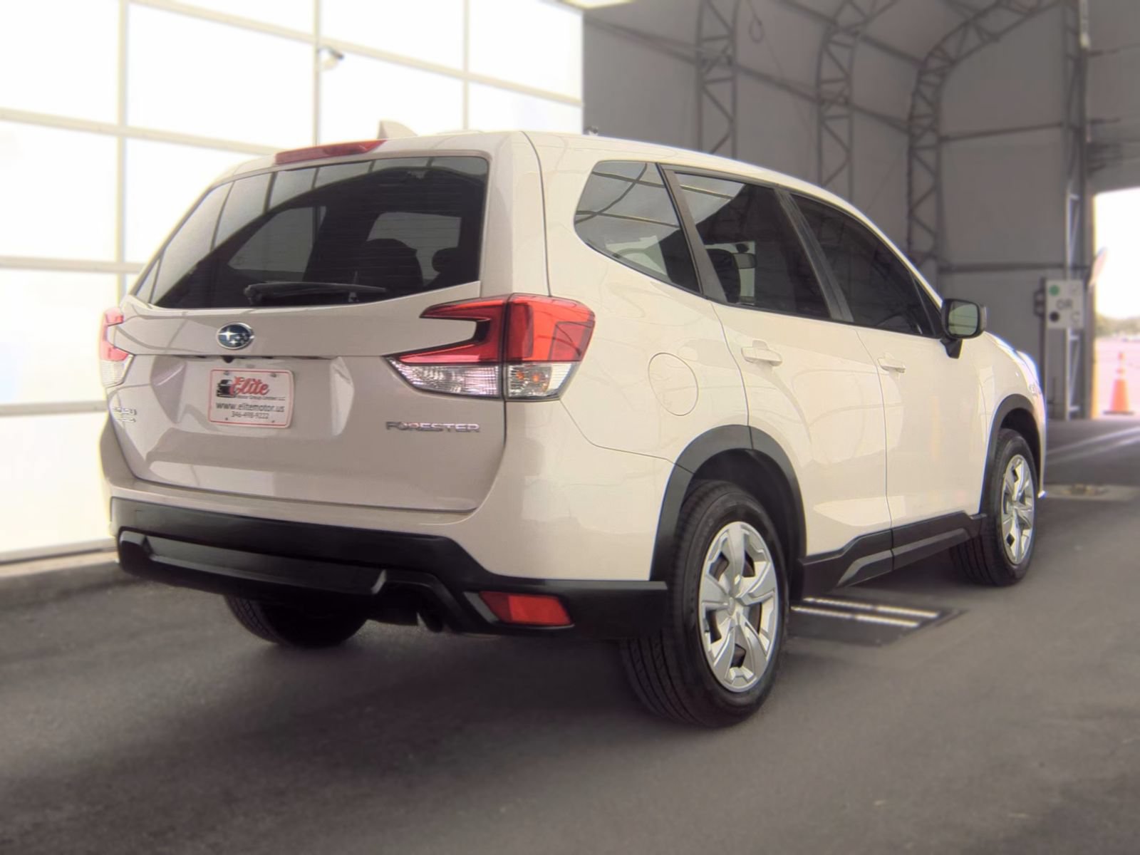 Used 2022 Subaru Forester AWD/4WD image 3