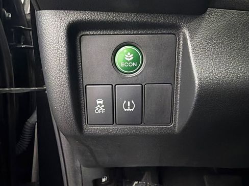 Used 2022 Honda HR-V LX image 30