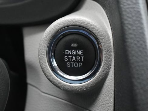 Used 2015 Subaru Forester 2.5i Touring w/ Eyesight & Navigation System image 26