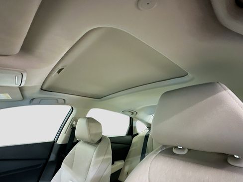 Used 2025 Honda Accord SE image 25