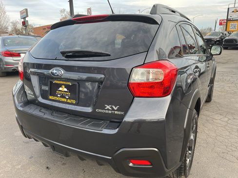 Used 2014 Subaru Crosstrek 2.0i Premium image 8