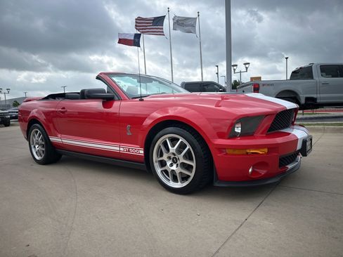 Used 2007 Ford Mustang Shelby GT500 RWD image 8