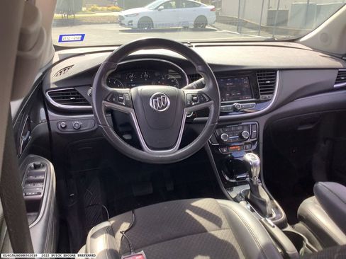 Used 2022 Buick Encore Preferred image 8