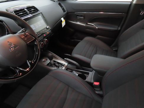 New 2026 Mitsubishi Outlander Sport SE AWD/4WD image 19